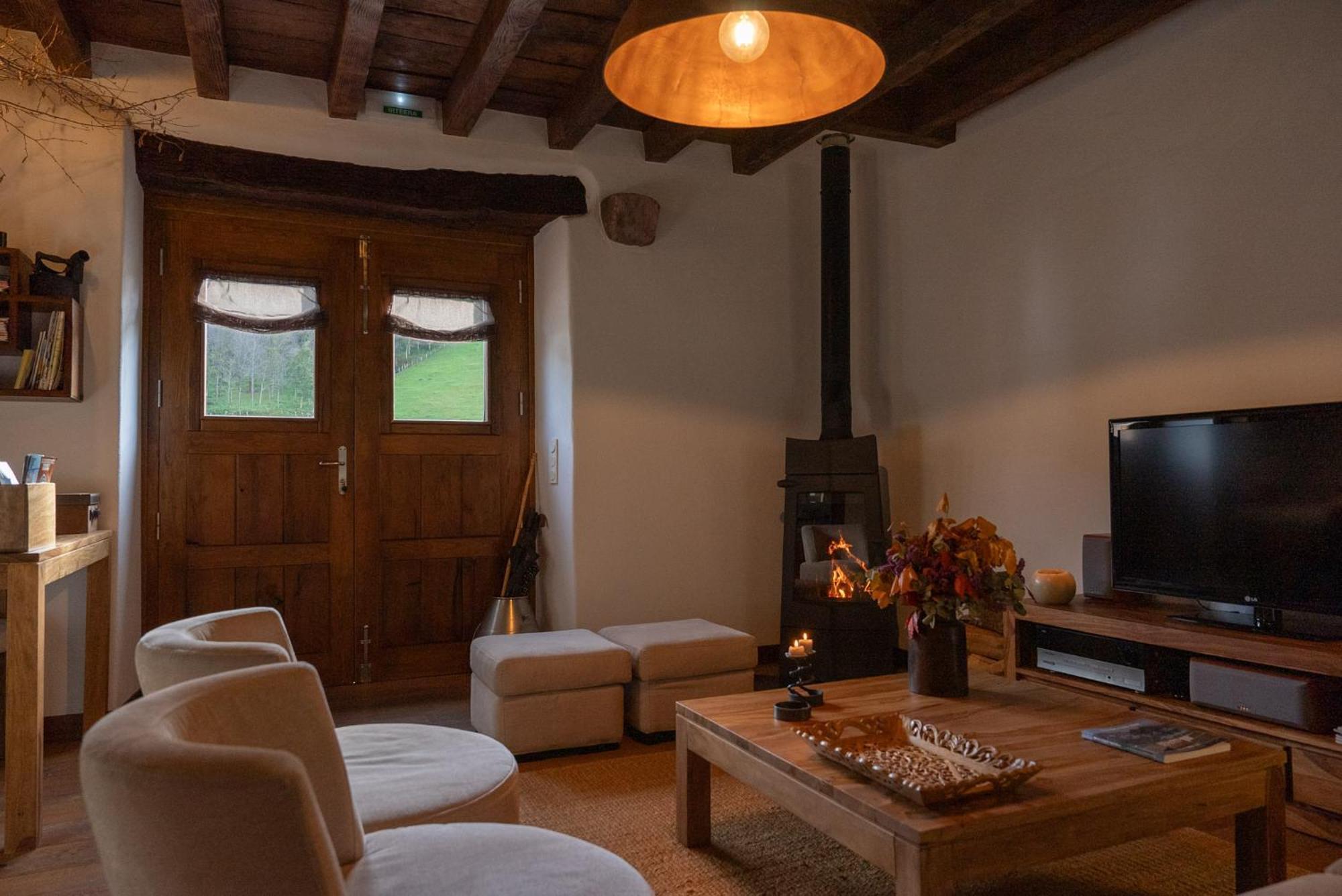 Olagaraia - Adults Only Guest House Etxalar Ngoại thất bức ảnh