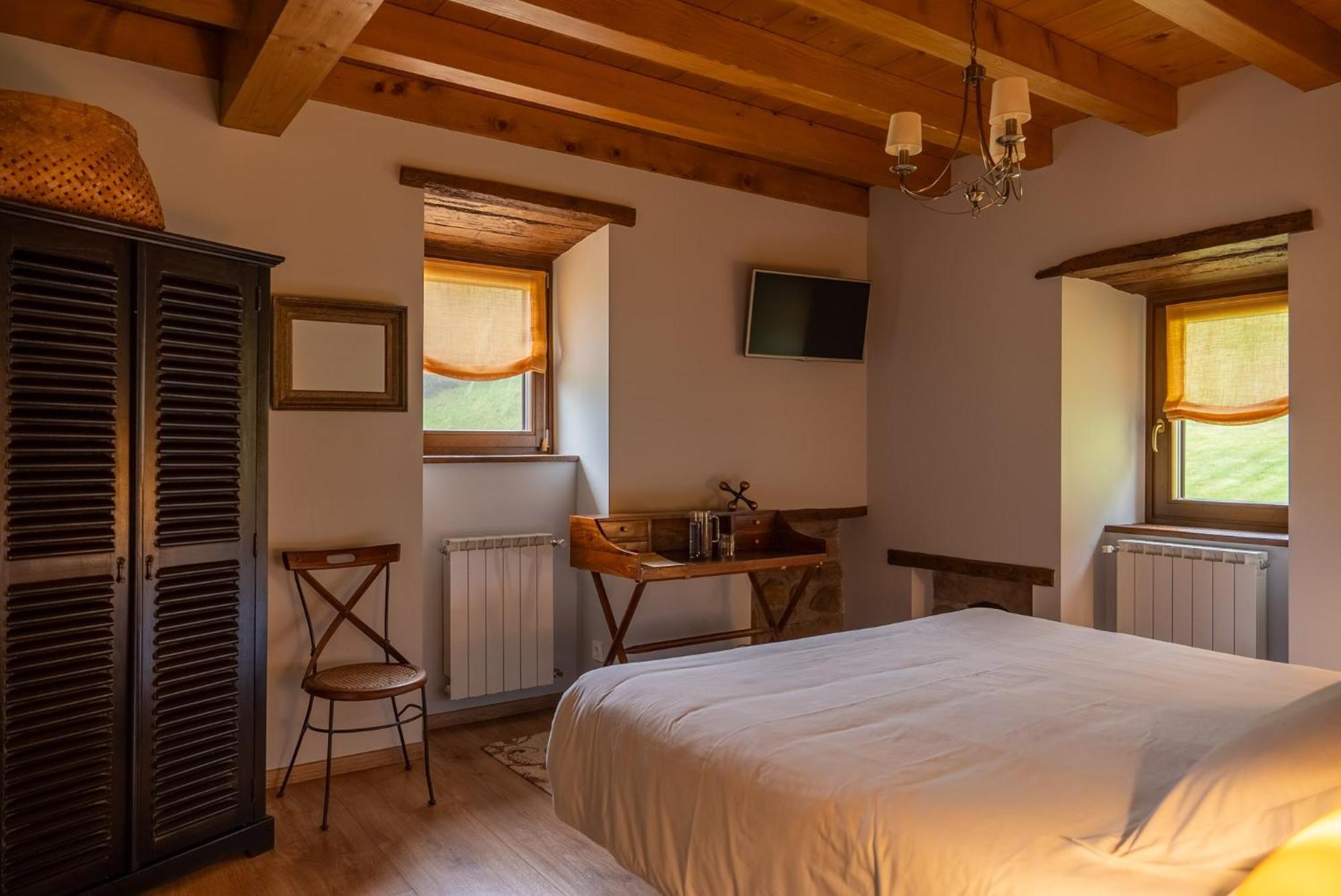 Olagaraia - Adults Only Guest House Etxalar Phòng bức ảnh